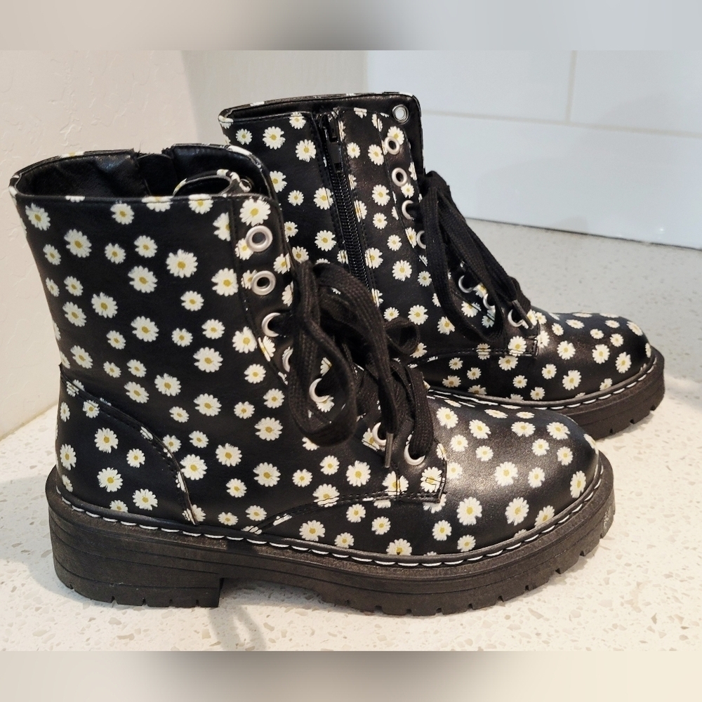 Sugar Black Daisy Print Combat Boots | Size 7